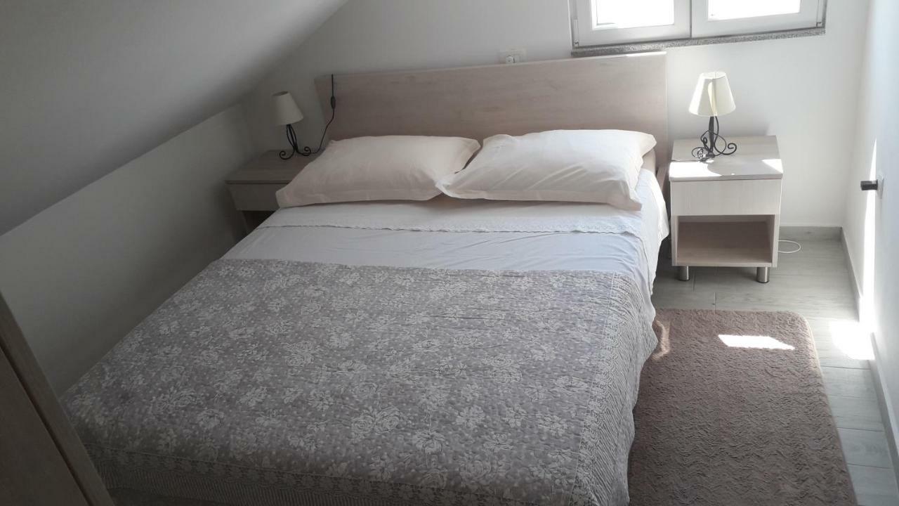 דוגי ראט Apartmani Zilic מראה חיצוני תמונה