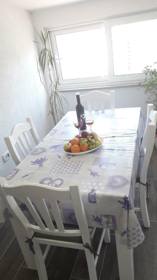 דוגי ראט Apartmani Zilic מראה חיצוני תמונה