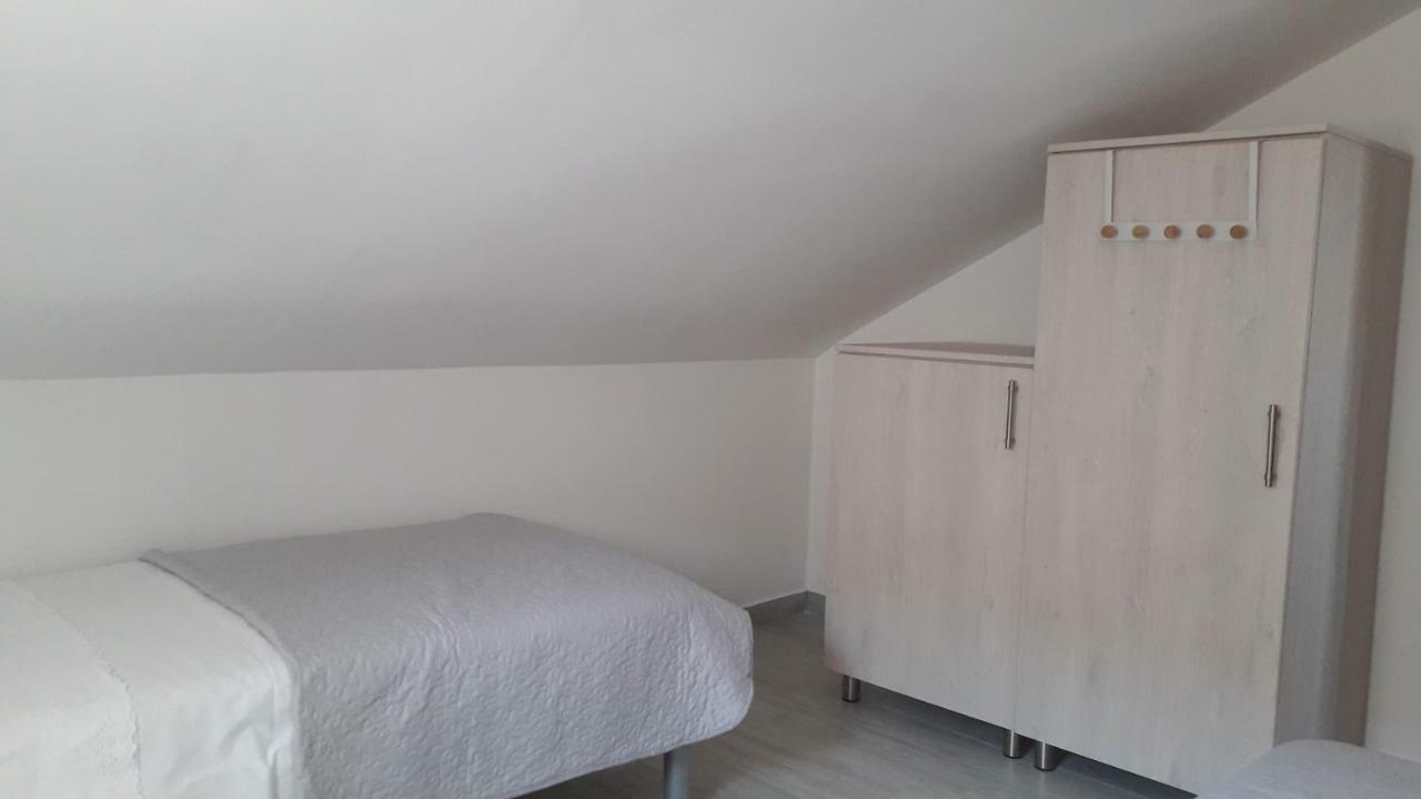 דוגי ראט Apartmani Zilic מראה חיצוני תמונה